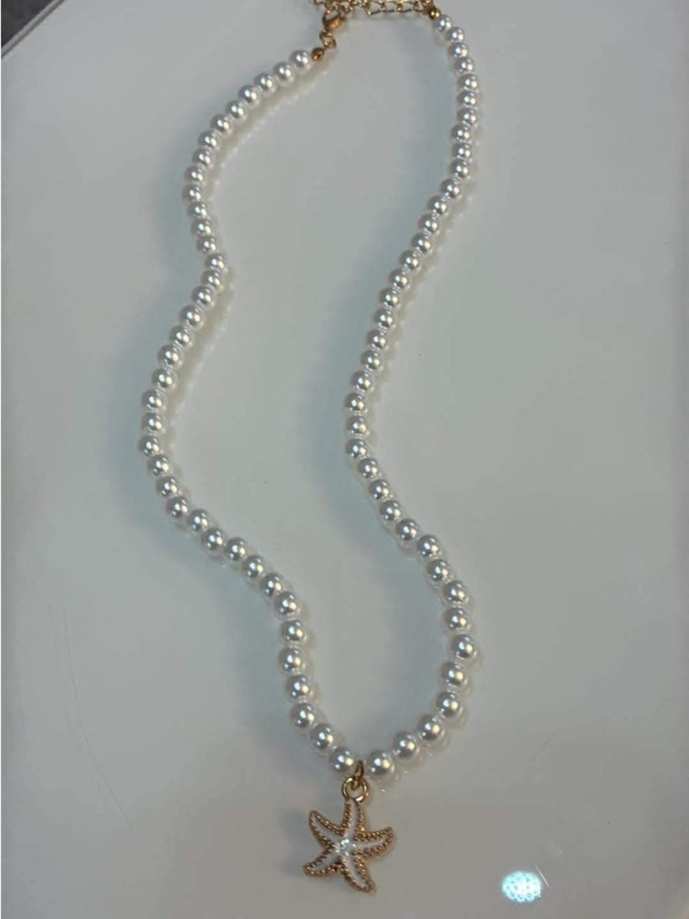 Pearl Style Starfish Necklace - White & Gold - Picture 2 of 8